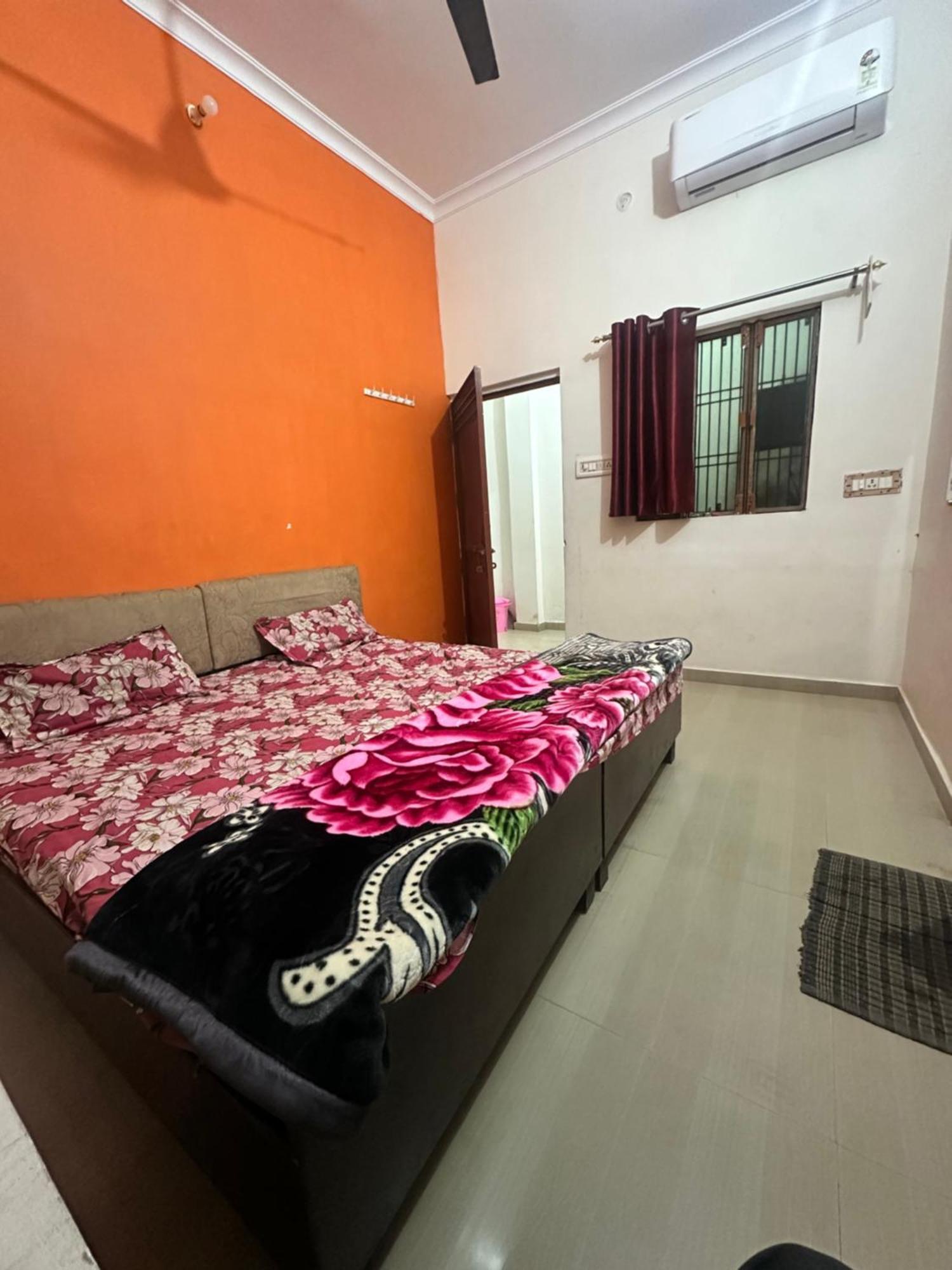 Khatu Shyam Guest House Ayodhya Exterior photo