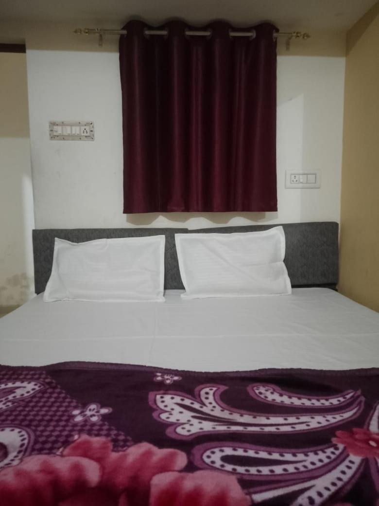 Khatu Shyam Guest House Ayodhya Exterior photo